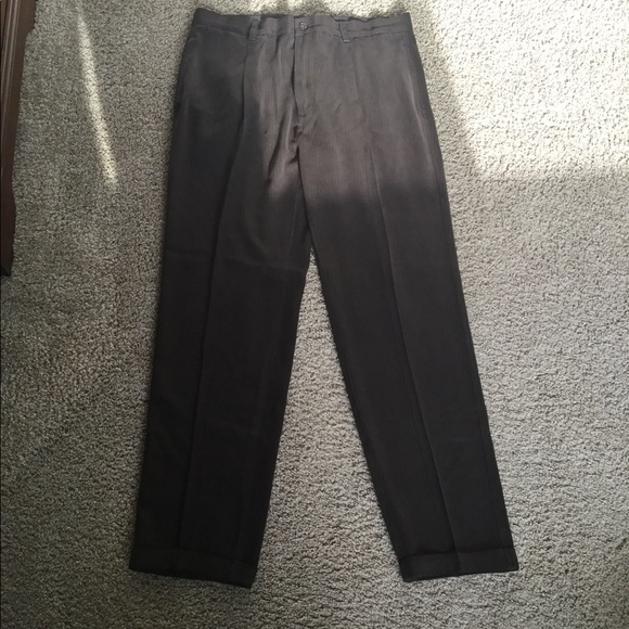 Tommy Bahama Silk and Wool Pants with pleats. - Picture 3 of 5